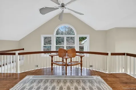 6 W Sunnyside Lane Irvington NY 10533