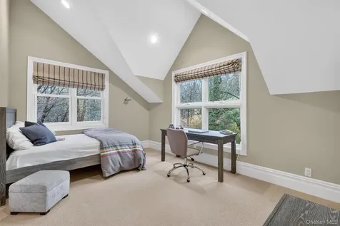 6 W Sunnyside Lane Irvington NY 10533