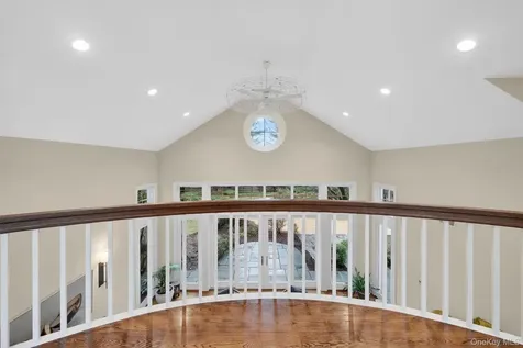 6 W Sunnyside Lane Irvington NY 10533