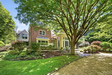 6 W Sunnyside Lane Irvington NY 10533