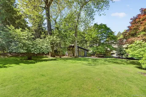 6 W Sunnyside Lane Irvington NY 10533