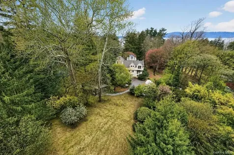 6 W Sunnyside Lane Irvington NY 10533
