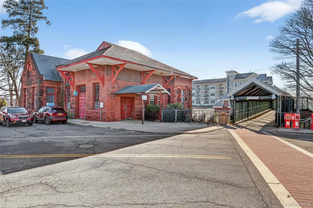 2 South Road Harrison NY 10528