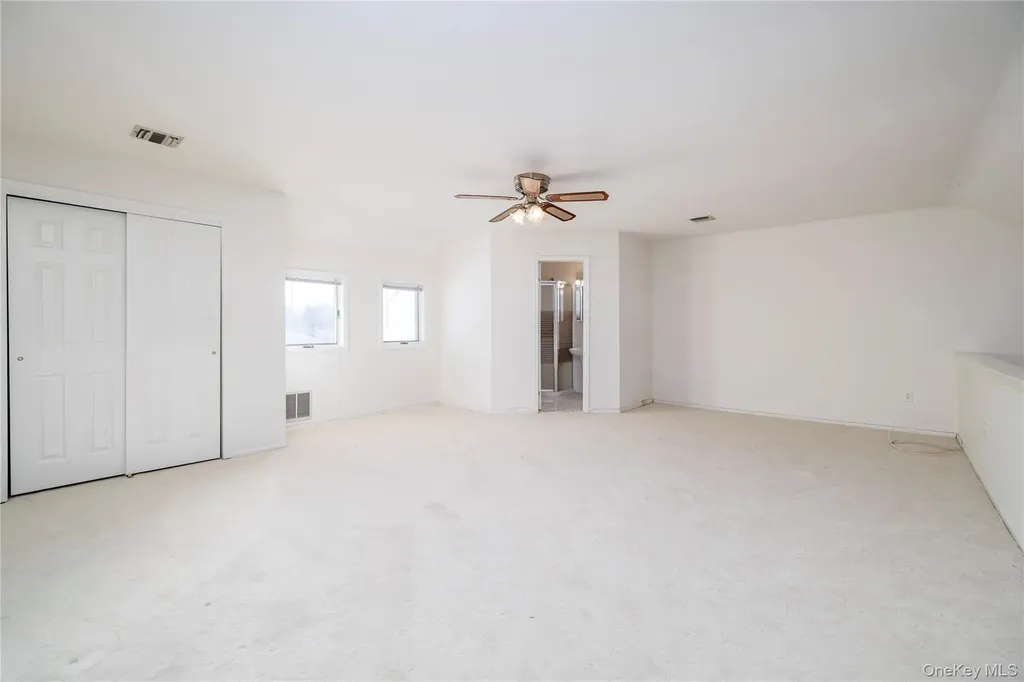 22 Ridgewood Drive Wantagh NY 11793