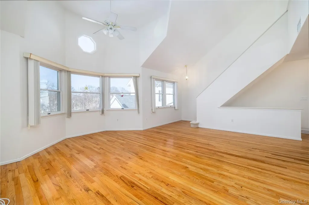 22 Ridgewood Drive Wantagh NY 11793