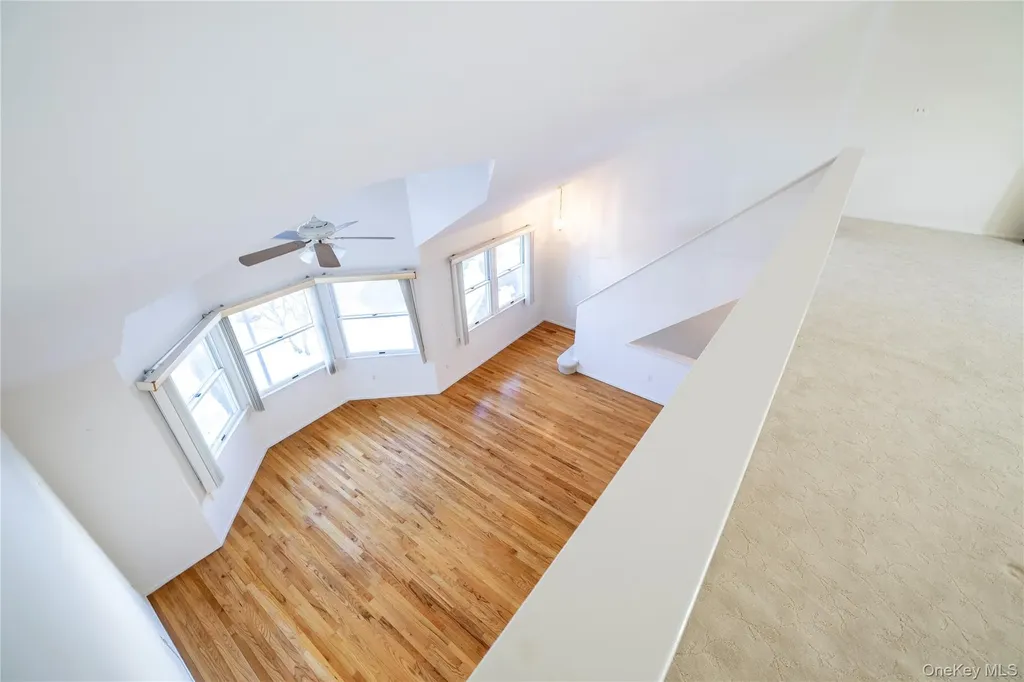 22 Ridgewood Drive Wantagh NY 11793