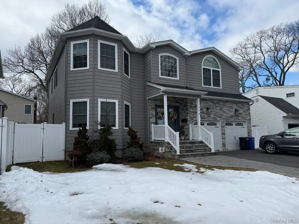116 Winifred Drive Merrick NY 11566