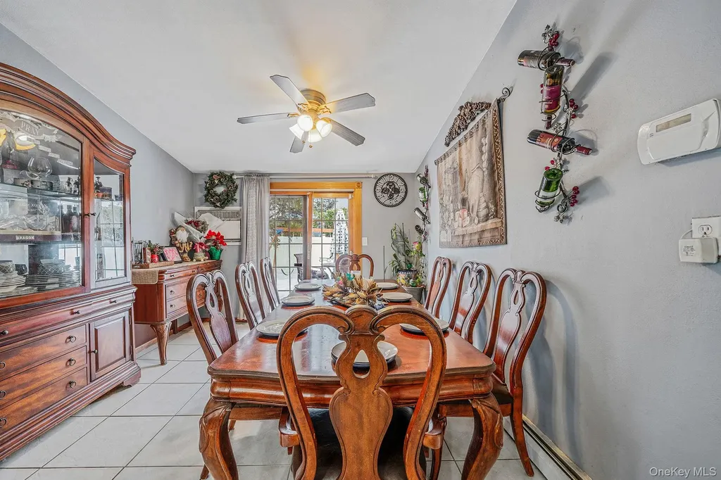54 Pacific Avenue Deer Park NY 11729