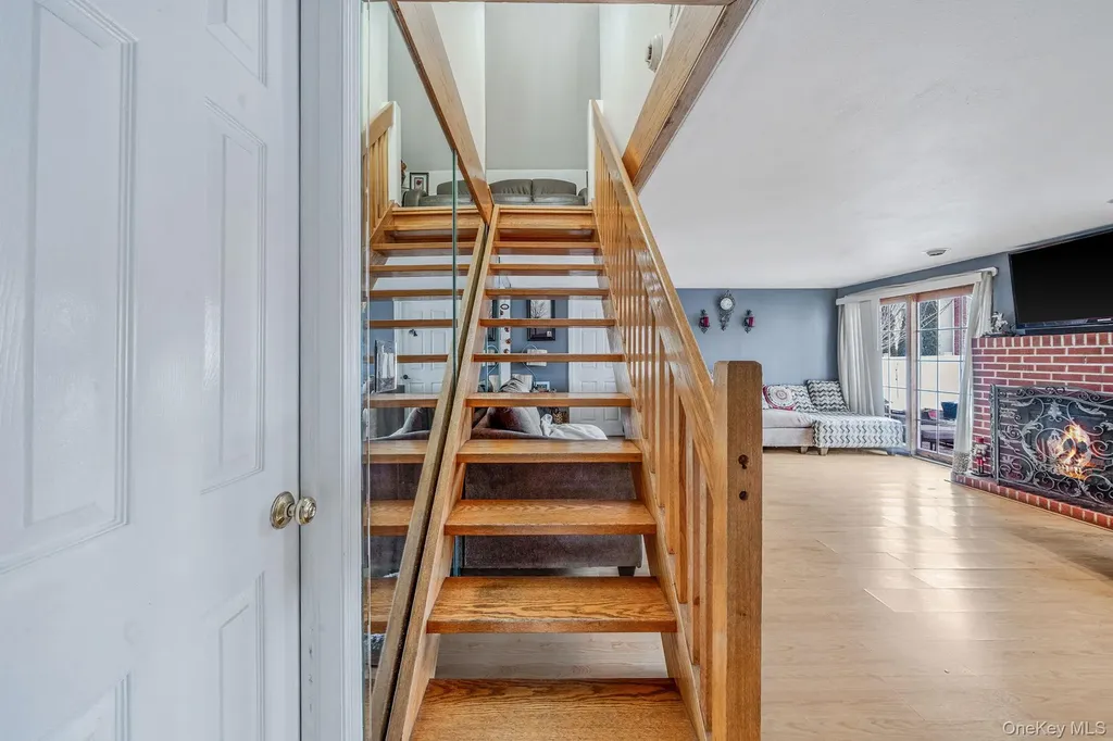 54 Pacific Avenue Deer Park NY 11729