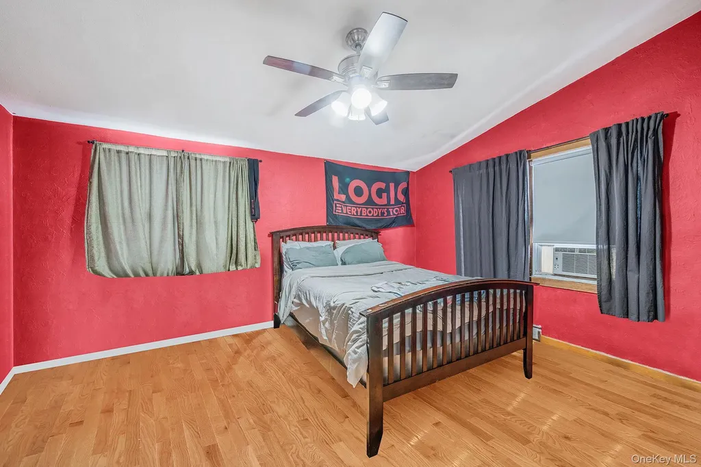 54 Pacific Avenue Deer Park NY 11729
