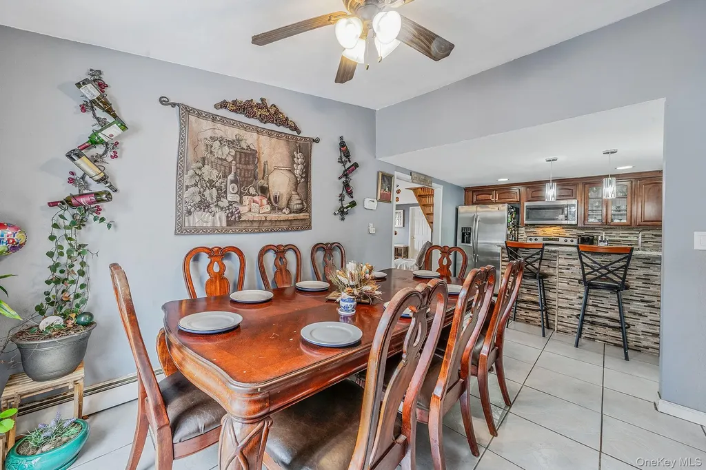 54 Pacific Avenue Deer Park NY 11729