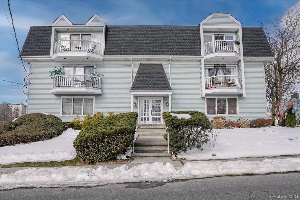 37 Harbor Lane New Rochelle NY 10805
