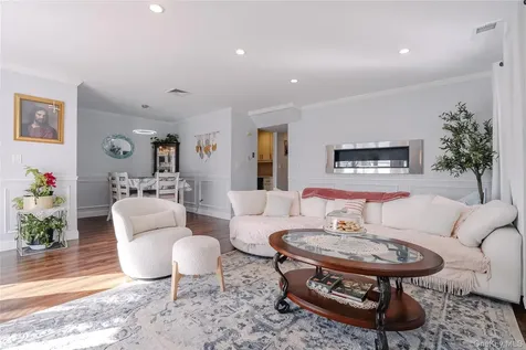 37 Harbor Lane New Rochelle NY 10805
