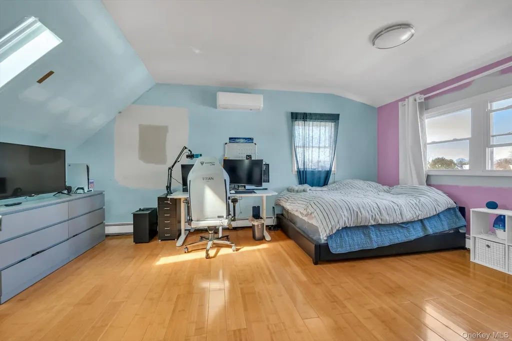 4 Carriage Lane Levittown NY 11756