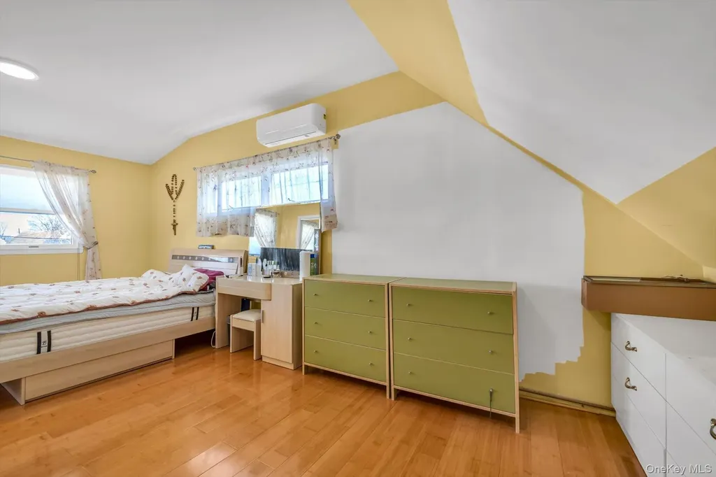 4 Carriage Lane Levittown NY 11756