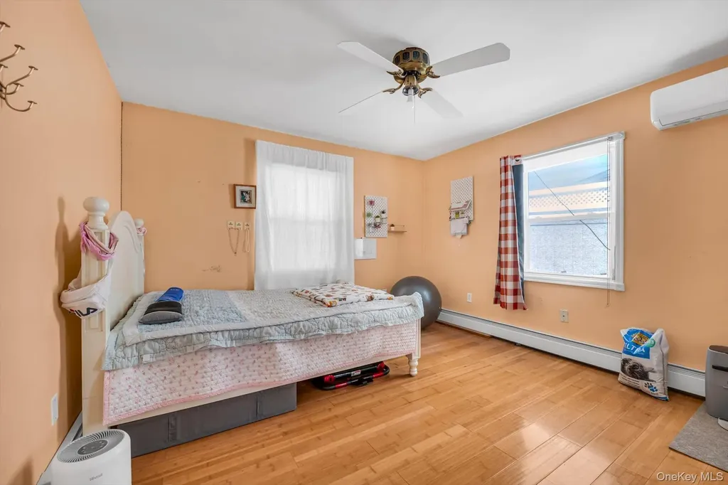 4 Carriage Lane Levittown NY 11756