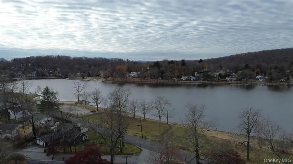 14 Hawthorne Road Carmel NY 10512