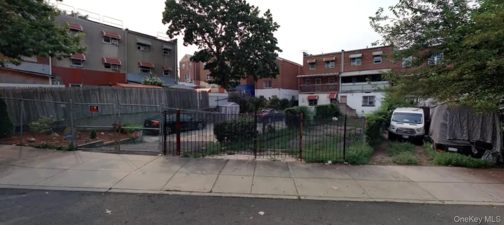 Sexton Place Bronx NY 10469