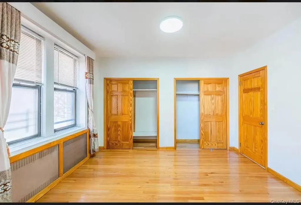 4018 Hampton Street Elmhurst NY 11373
