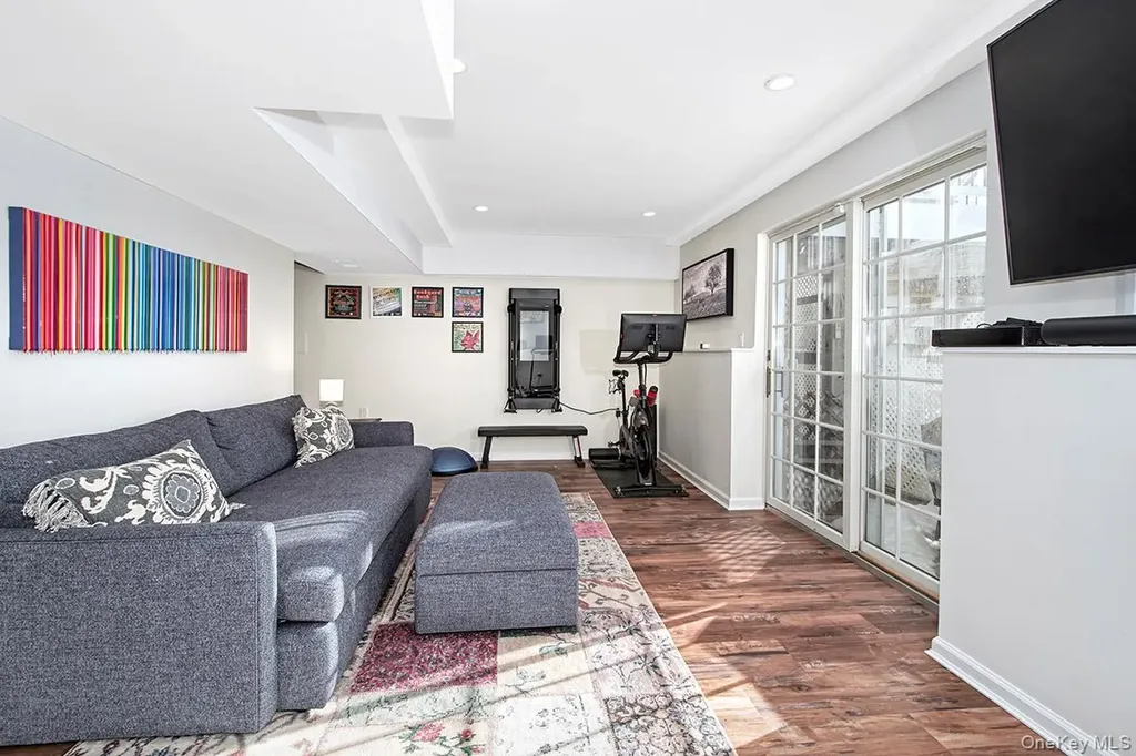 415 Sarles Street Mount Kisco NY 10549