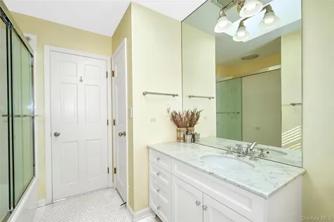 415 Sarles Street Mount Kisco NY 10549
