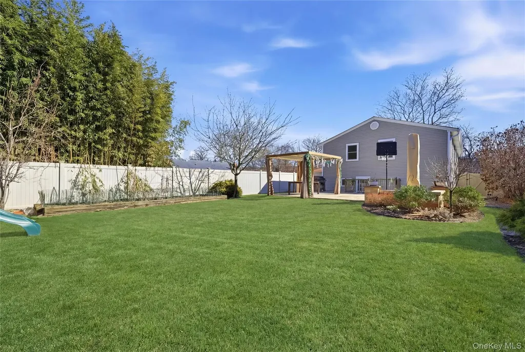 214 Ralph Avenue Babylon NY 11702
