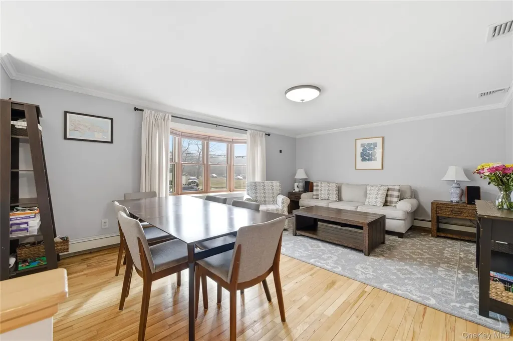 214 Ralph Avenue Babylon NY 11702