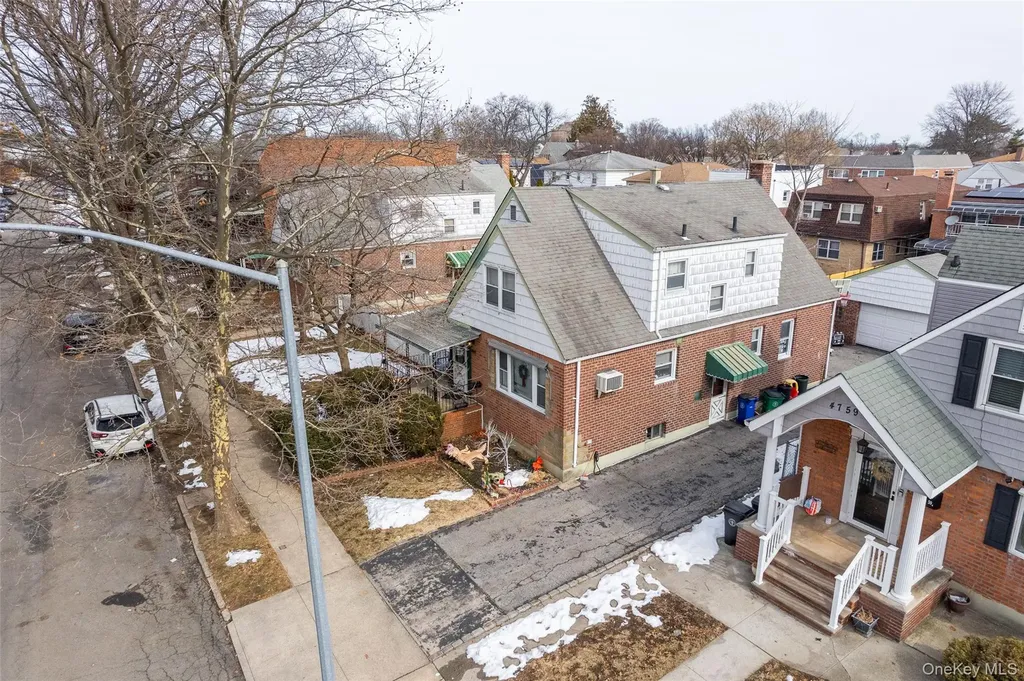 47-49 194th Street Flushing NY 11358