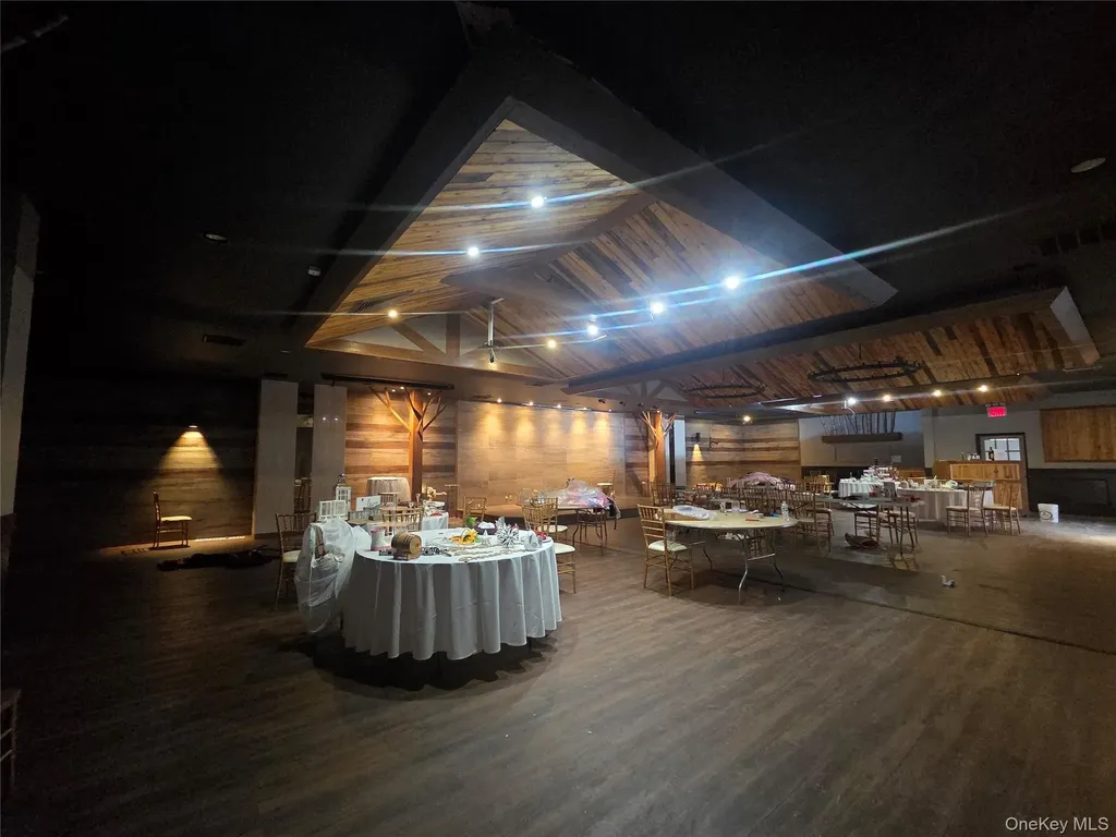 167-17 Northern Boulevard Flushing NY 11358