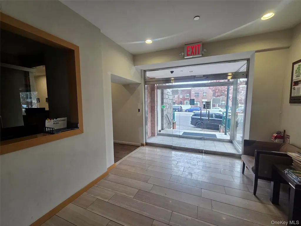 167-17 Northern Boulevard Flushing NY 11358