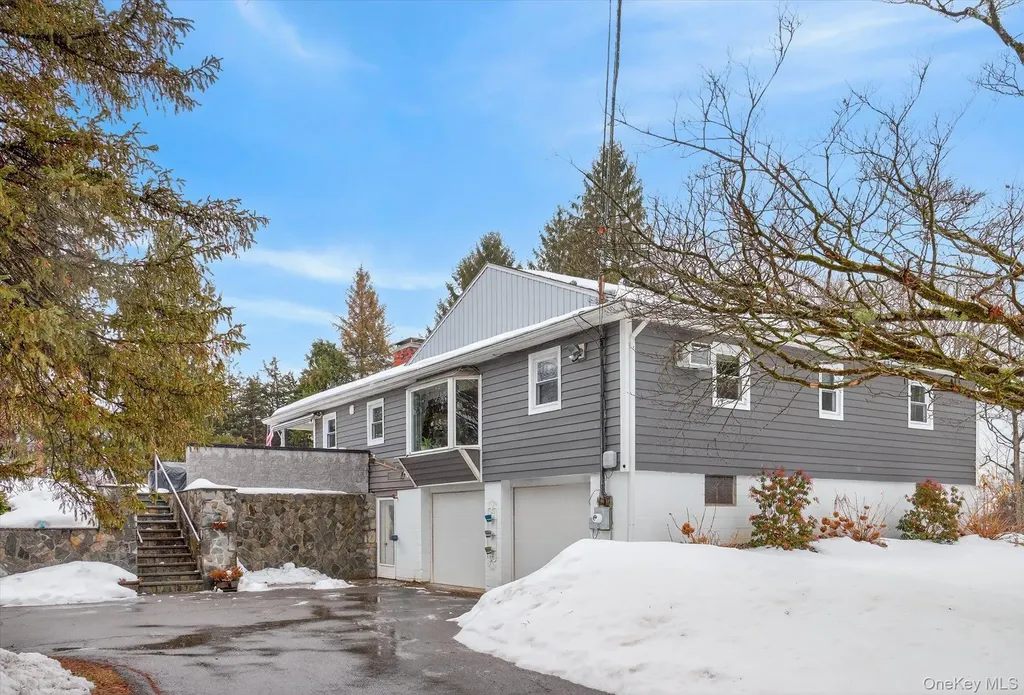 110 Stagecoach Pass Stormville NY 12582
