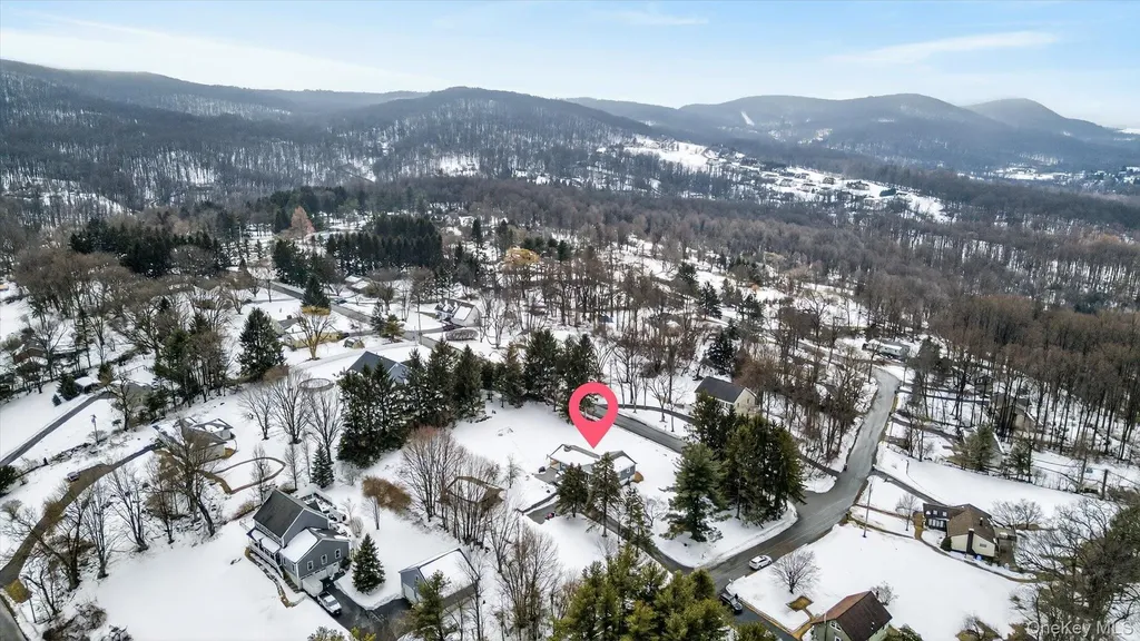 110 Stagecoach Pass Stormville NY 12582