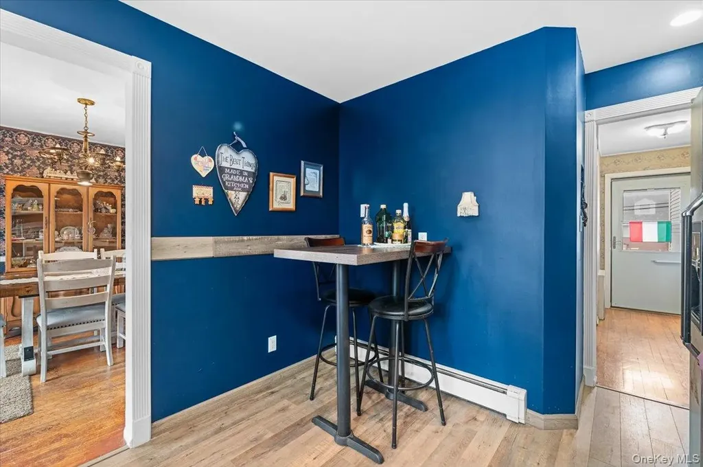 6 Gateway Street Bethpage NY 11714