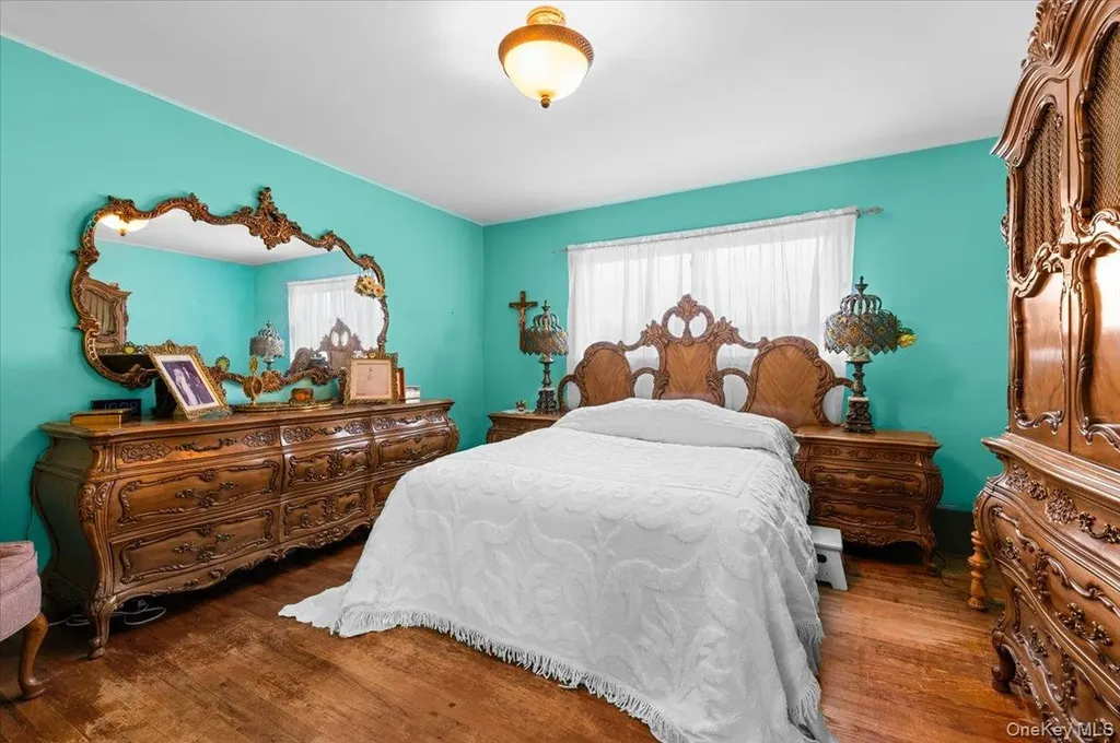 6 Gateway Street Bethpage NY 11714