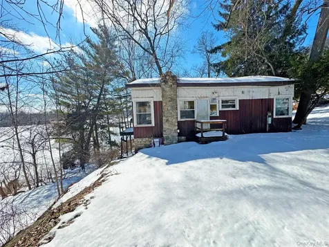 315 Lake Drive Lake Peekskill NY 10537