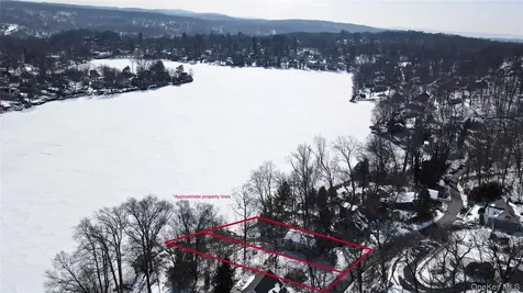 315 Lake Drive Lake Peekskill NY 10537