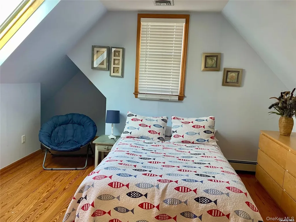 89 Lynbrook Point Lookout NY 11569