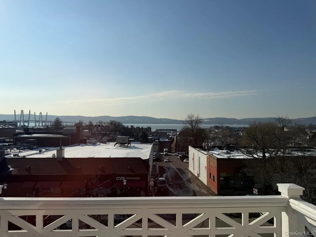 54 N Broadway Tarrytown NY 10591