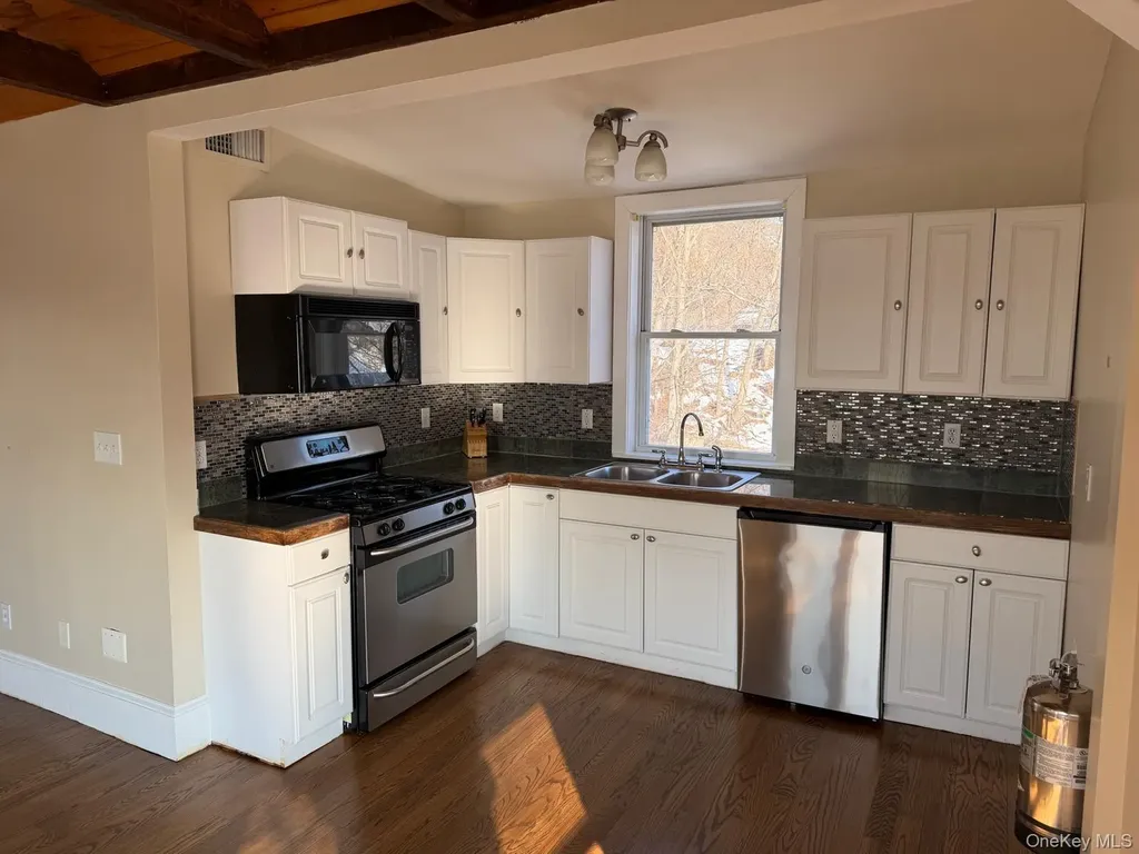 54 N Broadway Tarrytown NY 10591