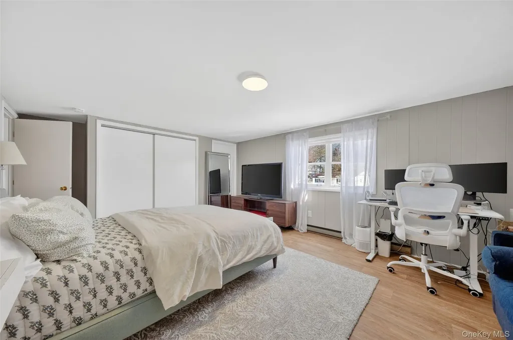 15 Laffin Lane Poughkeepsie NY 12603