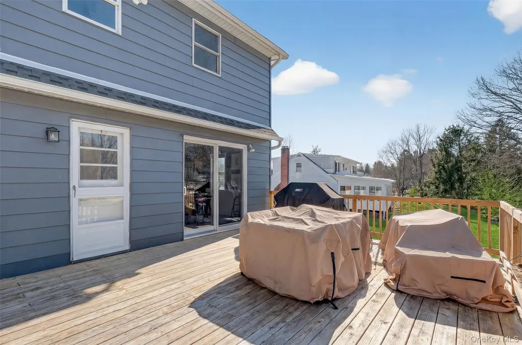 15 Laffin Lane Poughkeepsie NY 12603