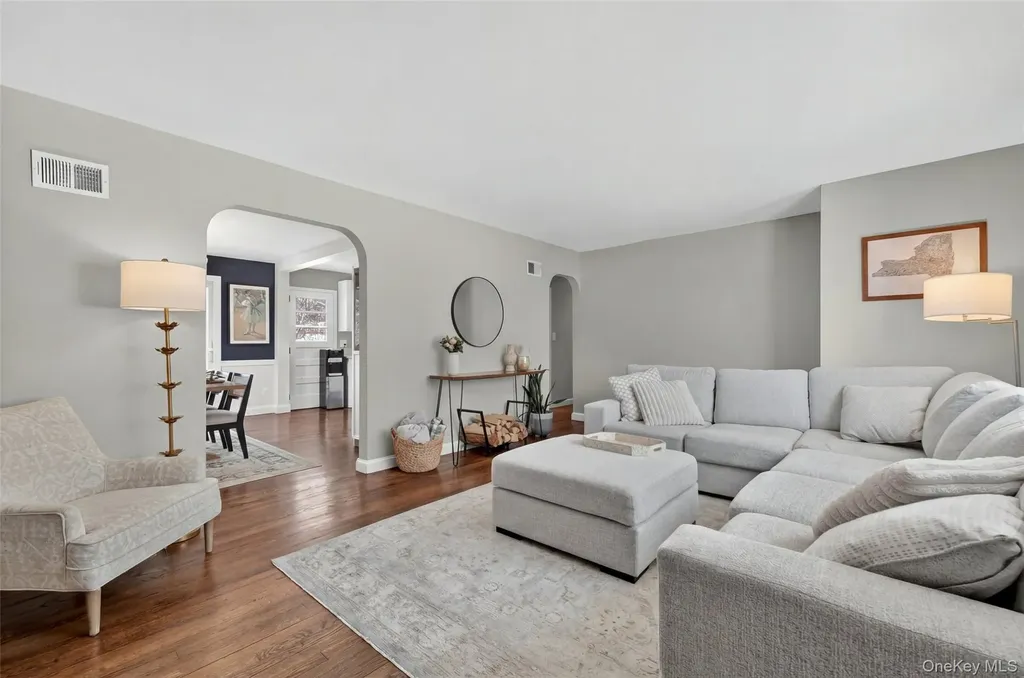 15 Laffin Lane Poughkeepsie NY 12603