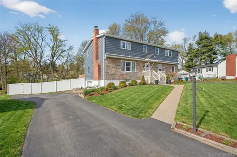 15 Laffin Lane Poughkeepsie NY 12603