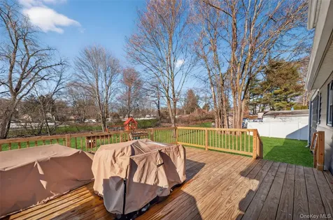 15 Laffin Lane Poughkeepsie NY 12603