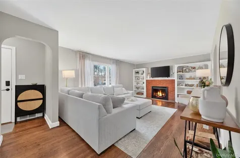 15 Laffin Lane Poughkeepsie NY 12603