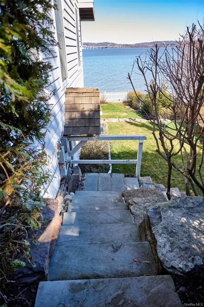 108 River Road Nyack NY 10960
