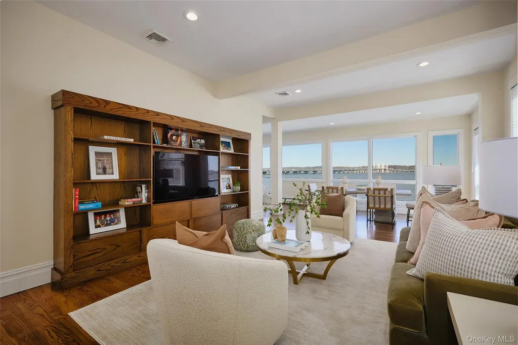 108 River Road Nyack NY 10960