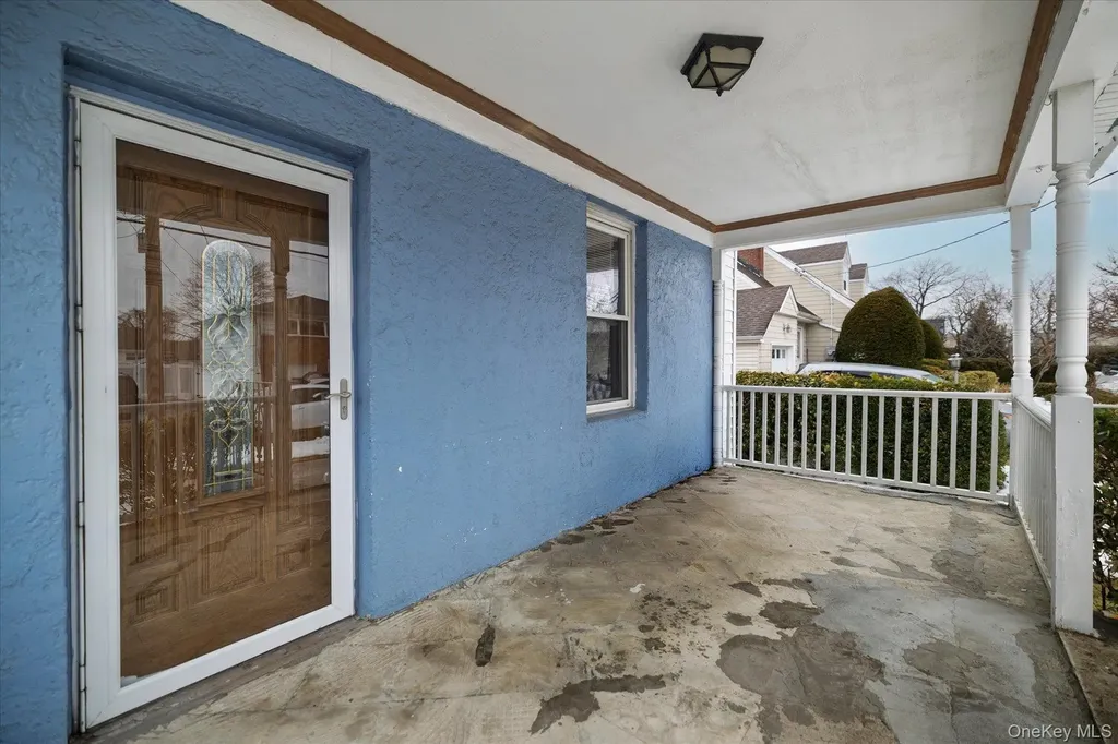 36 Hudson Avenue Valley Stream NY 11580