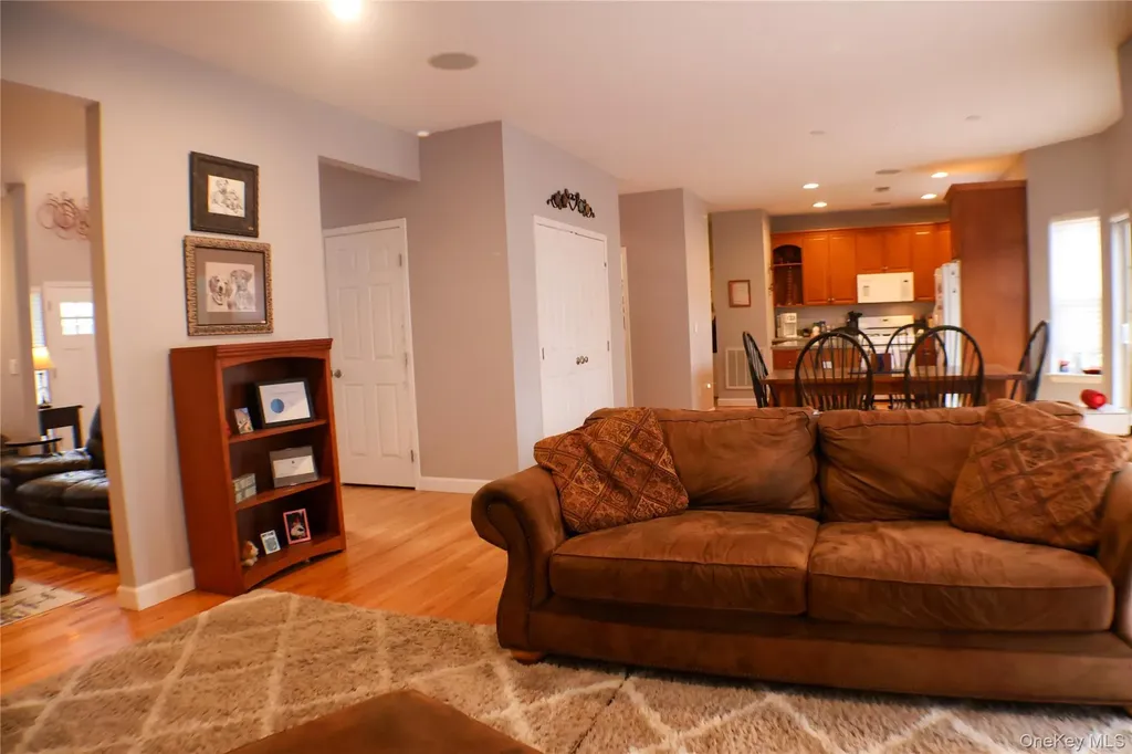5 Juniper Way Wappingers Falls NY 12590
