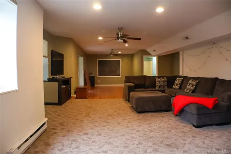 5 Juniper Way Wappingers Falls NY 12590